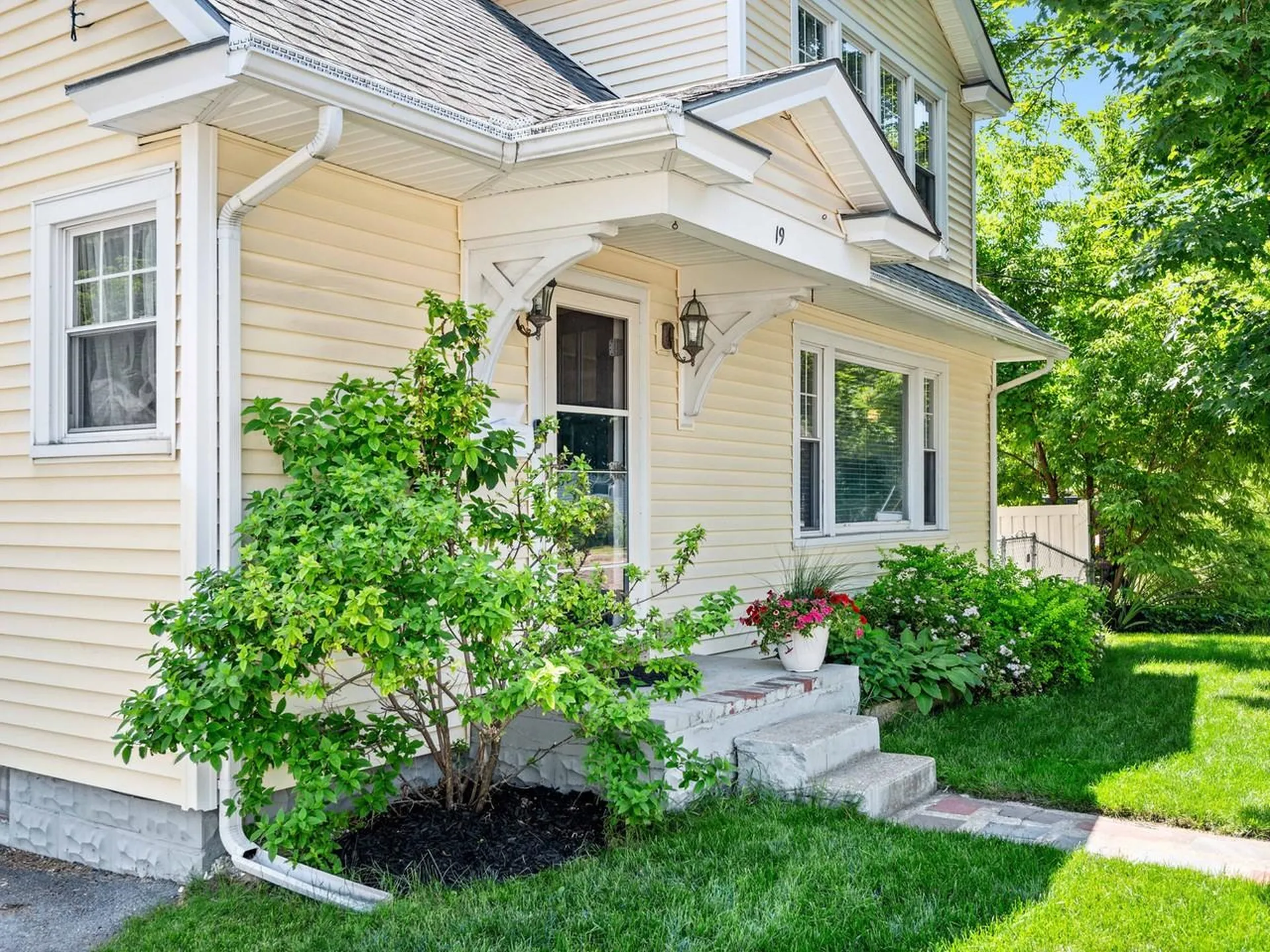 19 Roland Court Winooski VT 05404