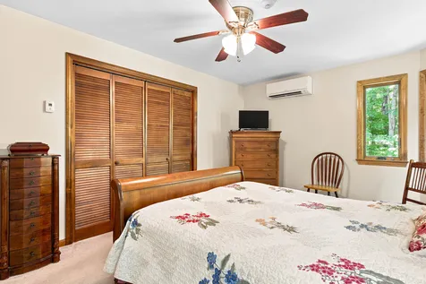 674 Elm Street Laconia NH 03246