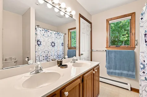 674 Elm Street Laconia NH 03246
