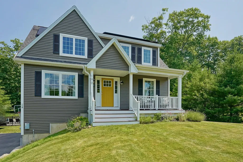 190 Breezy Way Barrington NH 03825