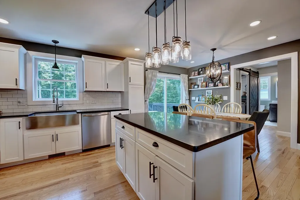 190 Breezy Way Barrington NH 03825