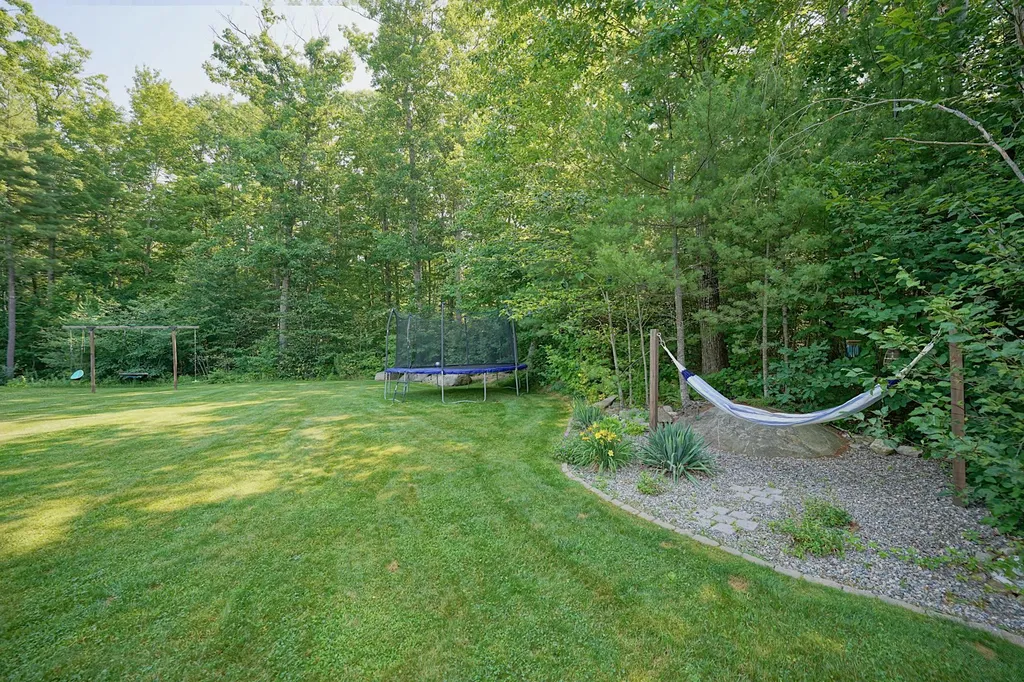 190 Breezy Way Barrington NH 03825