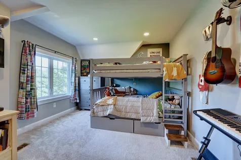 190 Breezy Way Barrington NH 03825