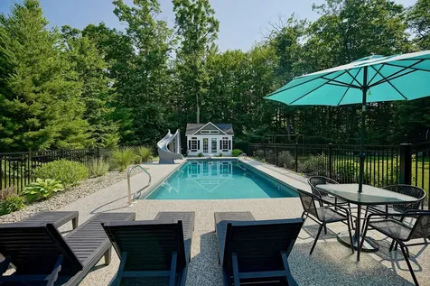 190 Breezy Way Barrington NH 03825
