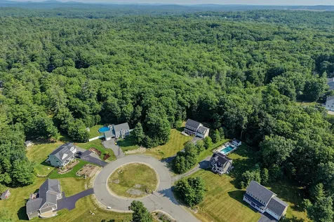 190 Breezy Way Barrington NH 03825