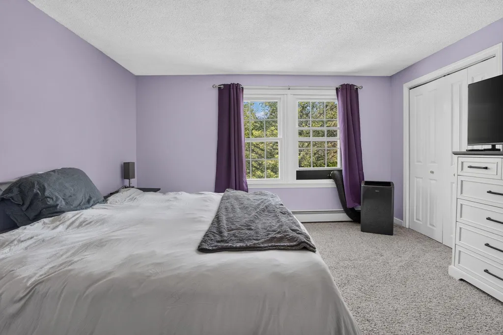 5 Richardson Drive Derry NH 03038