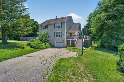 5 Richardson Drive Derry NH 03038