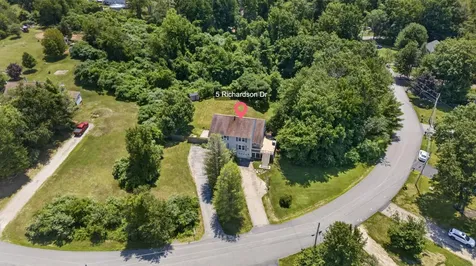 5 Richardson Drive Derry NH 03038