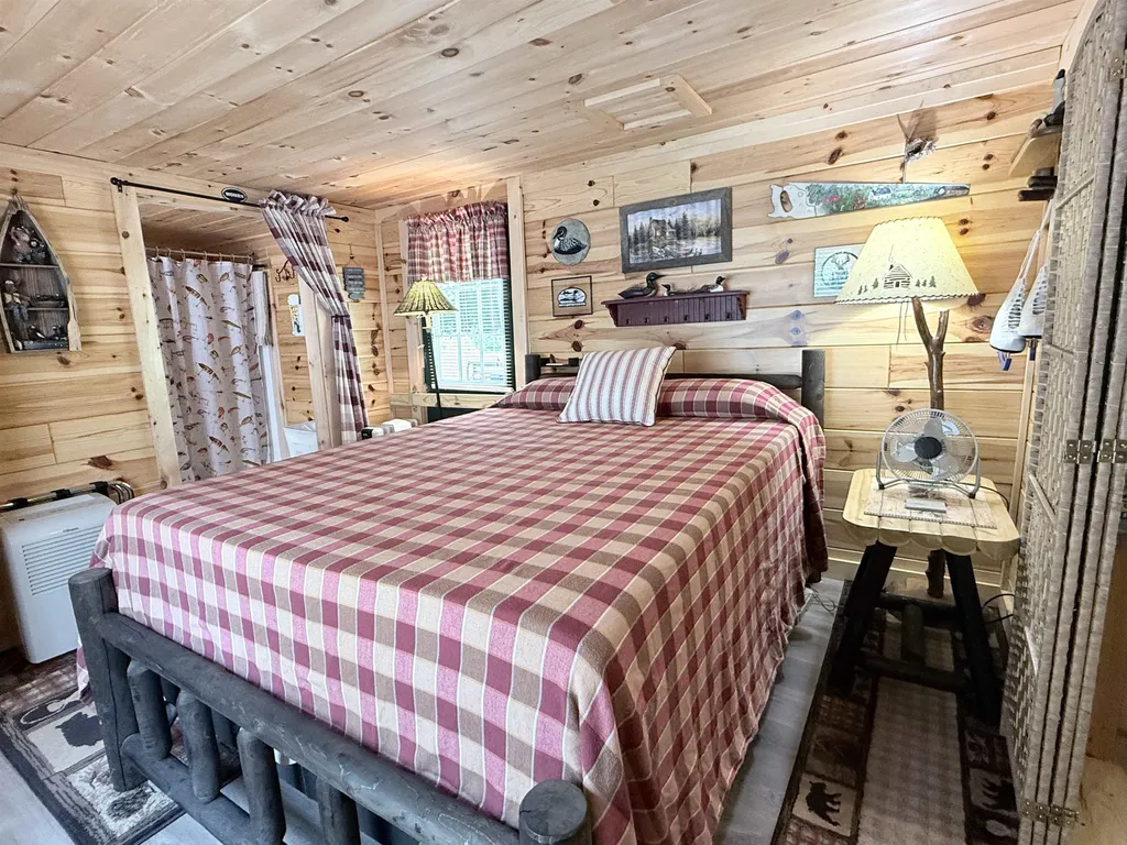 729 Davis Road Cavendish VT 05142