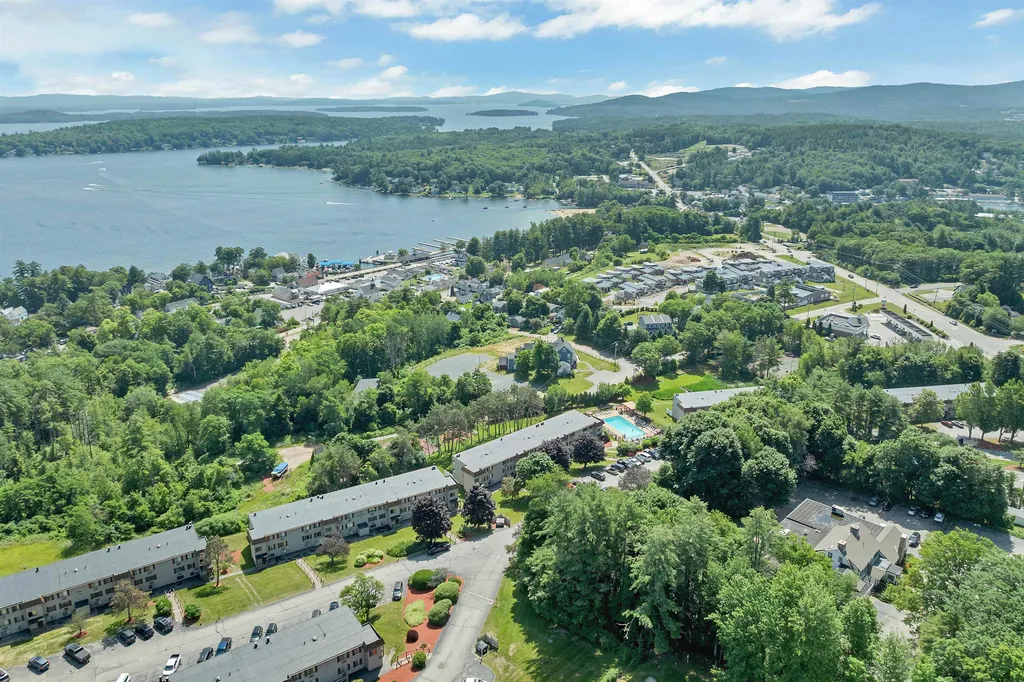 41 Treetop Circle Laconia NH 03246
