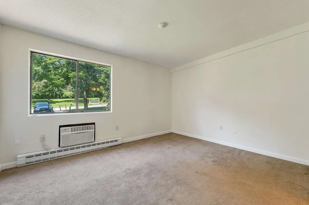 41 Treetop Circle Laconia NH 03246