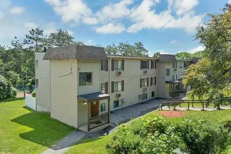 41 Treetop Circle Laconia NH 03246