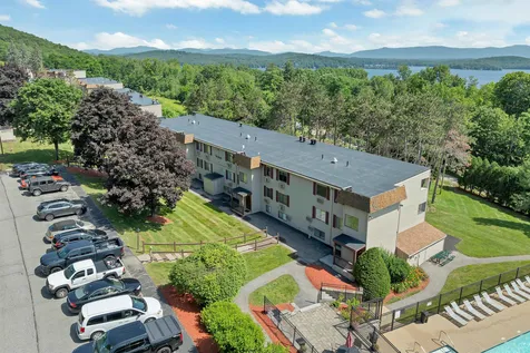 41 Treetop Circle Laconia NH 03246