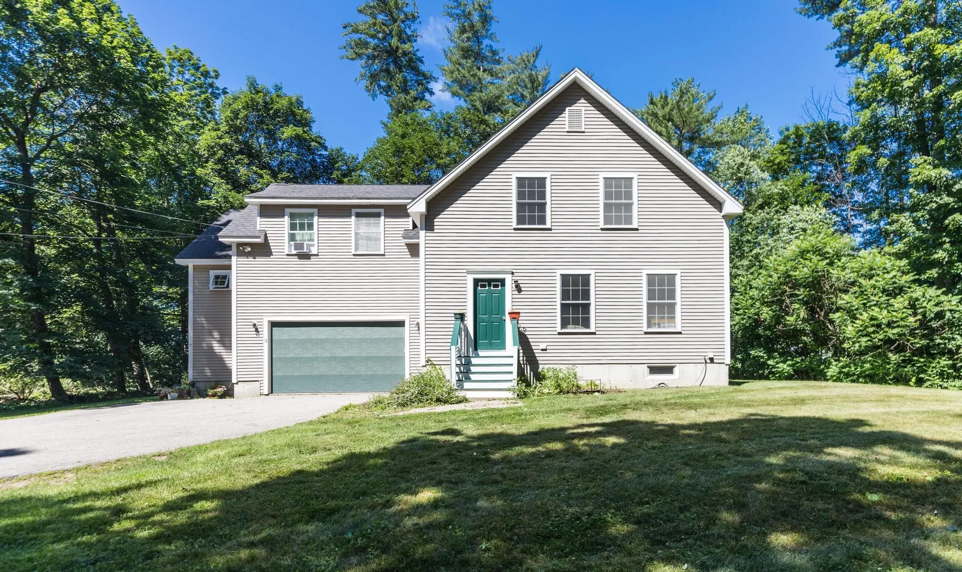 12 Woodside Road Durham NH 03824