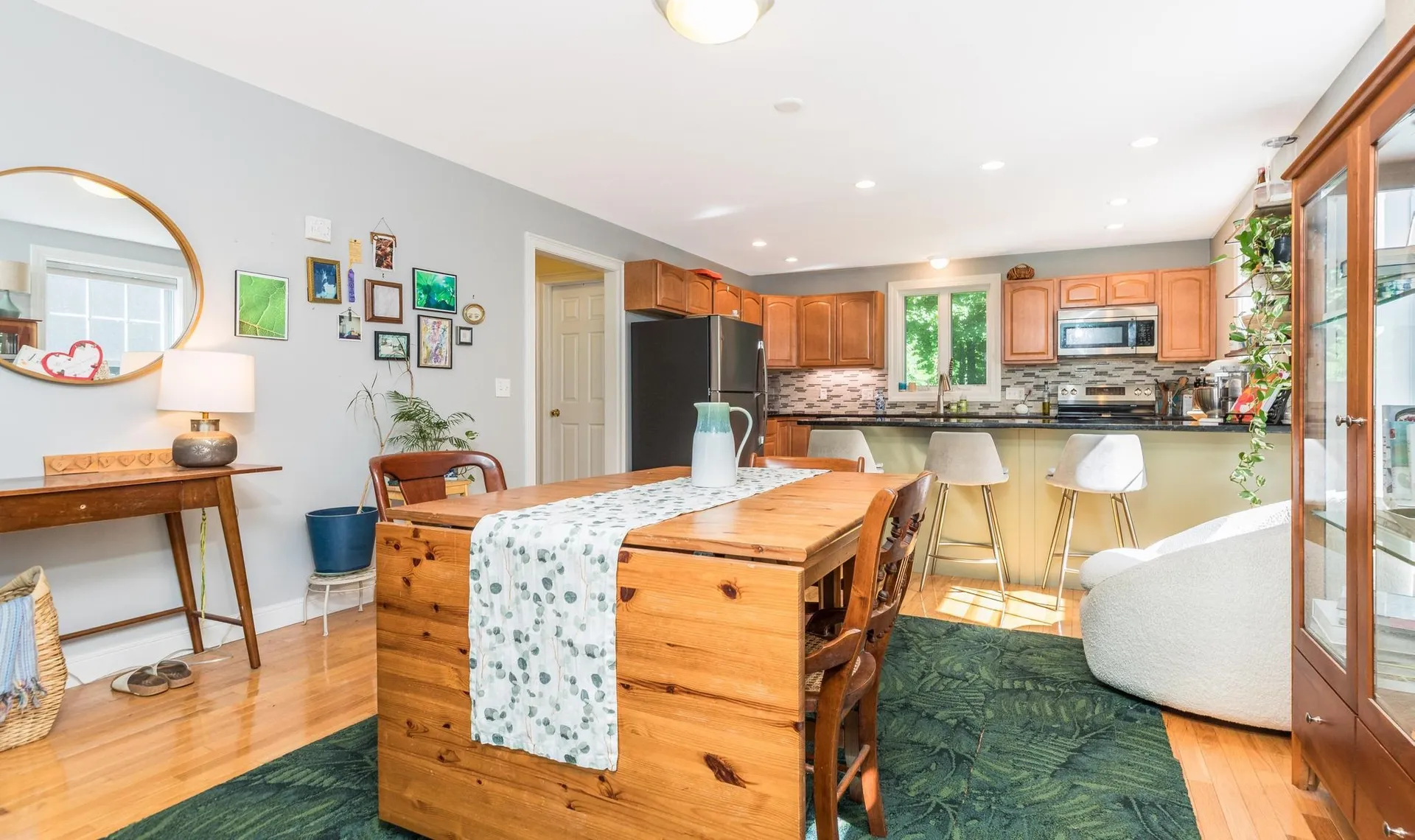 12 Woodside Road Durham NH 03824