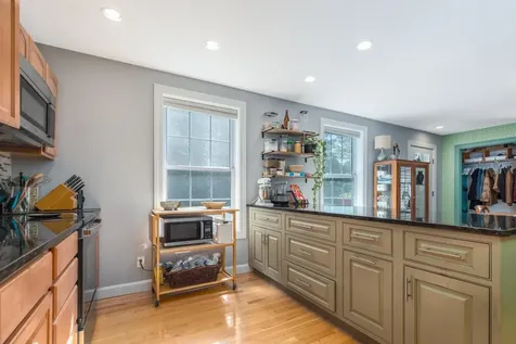 12 Woodside Road Durham NH 03824