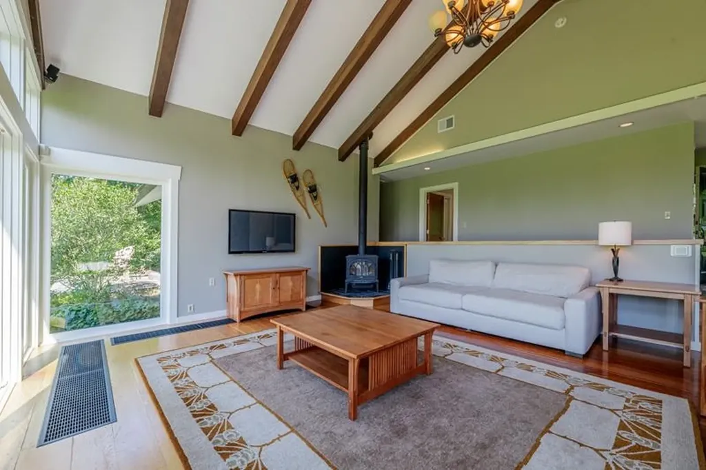 246 Brooklyn Road Mount Tabor VT 05739