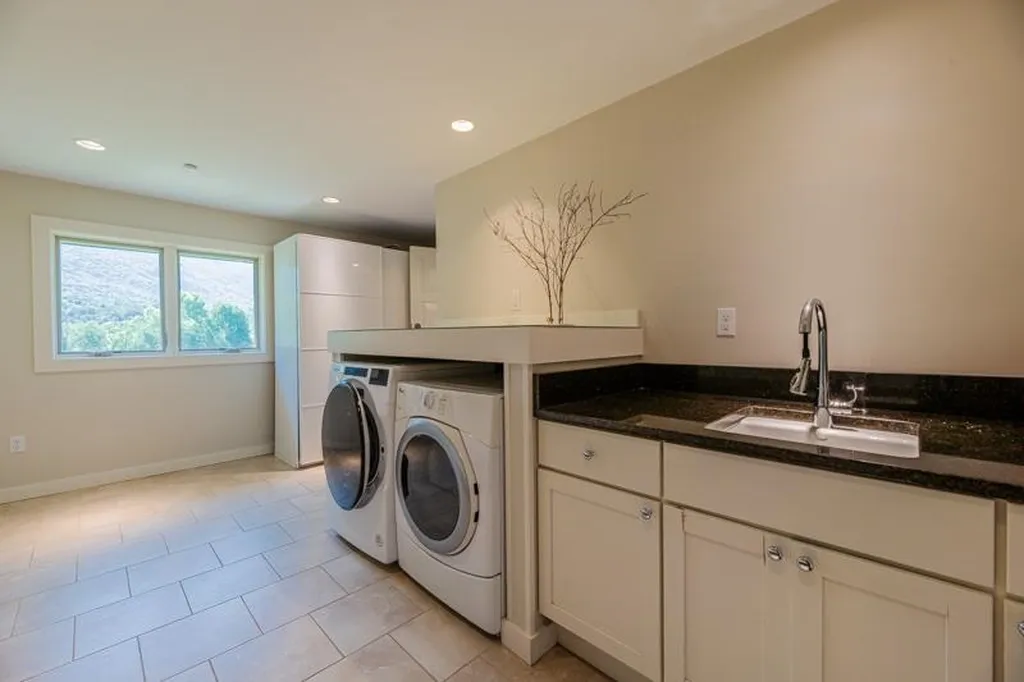 246 Brooklyn Road Mount Tabor VT 05739