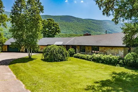 246 Brooklyn Road Mount Tabor VT 05739