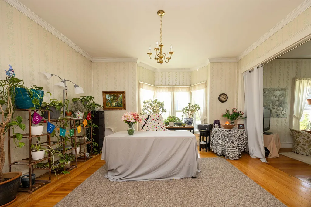 374 Spring Street St. Johnsbury VT 05819