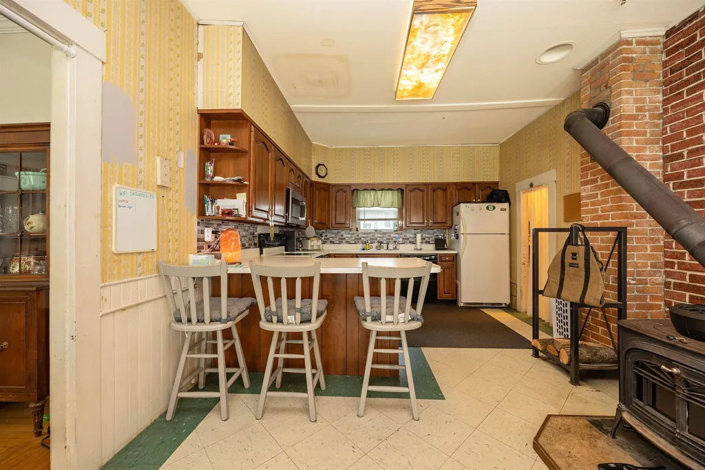 374 Spring Street St. Johnsbury VT 05819