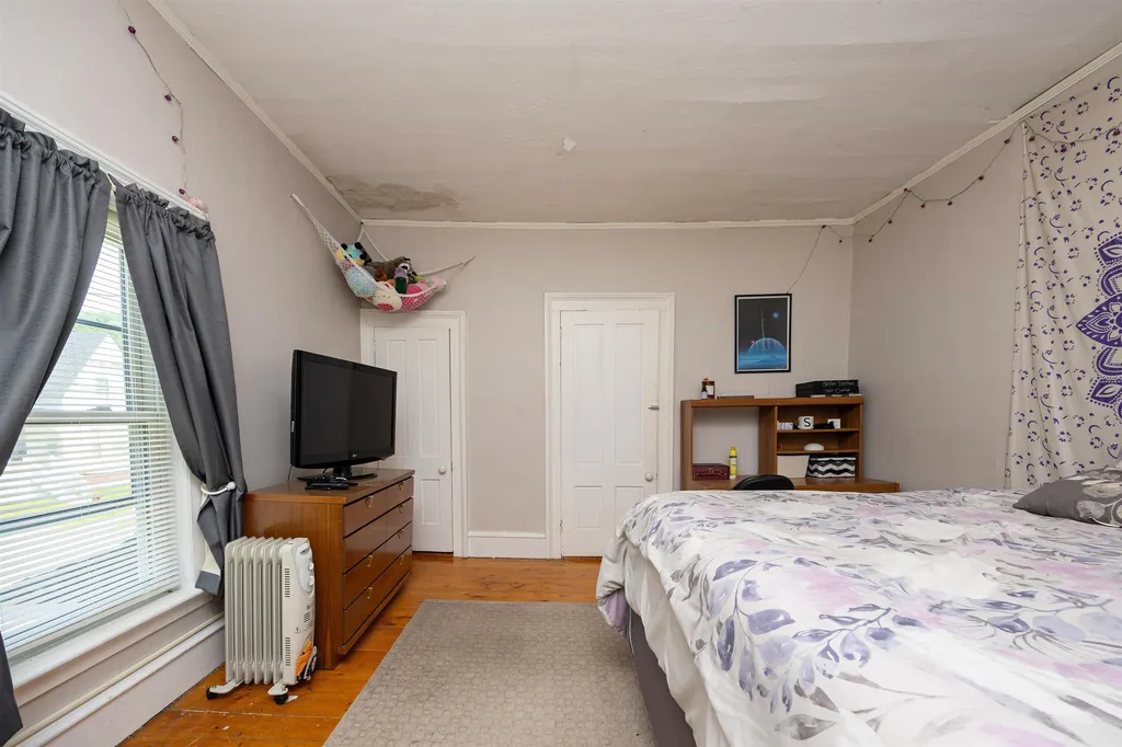 374 Spring Street St. Johnsbury VT 05819