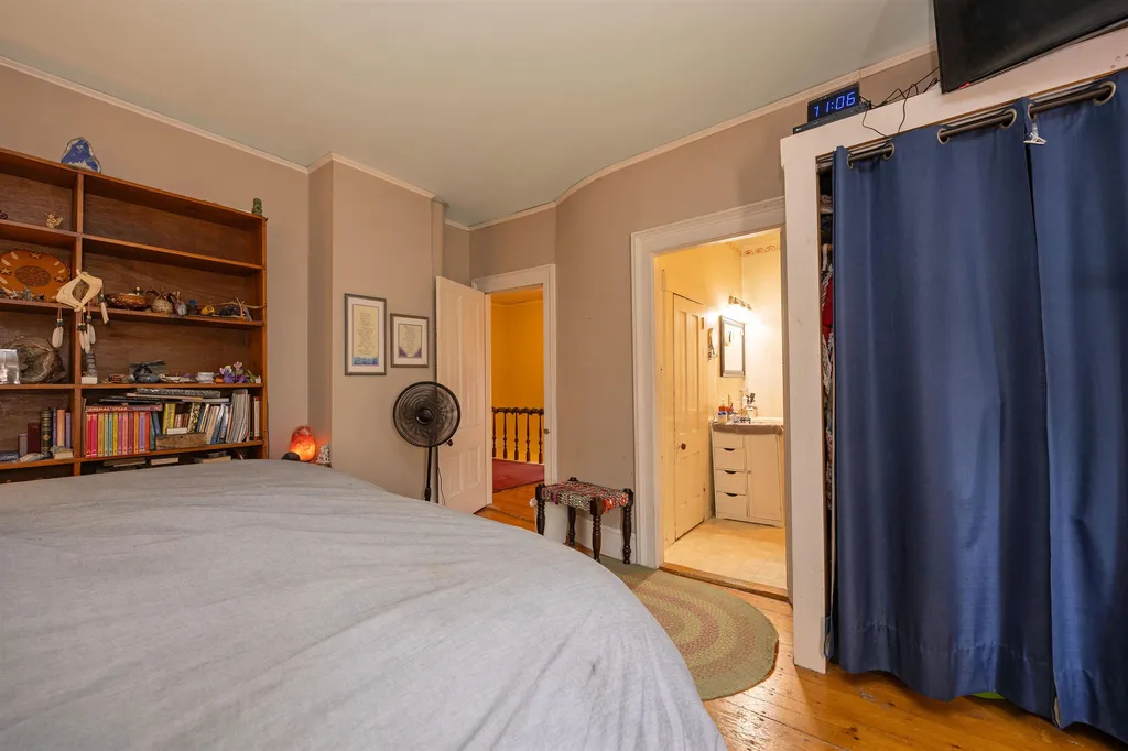 374 Spring Street St. Johnsbury VT 05819