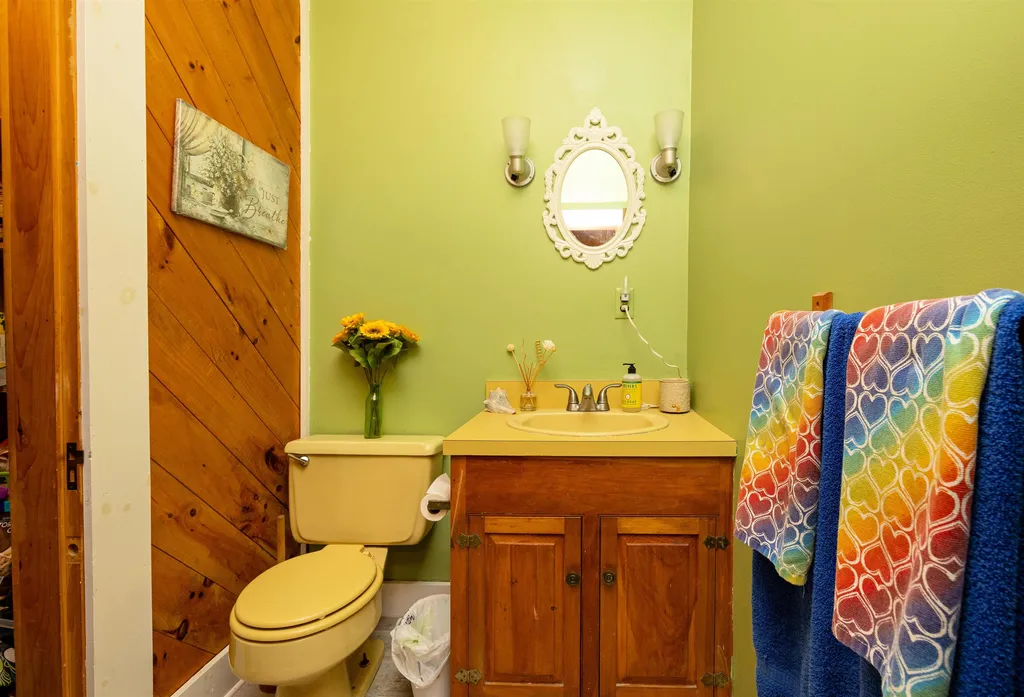374 Spring Street St. Johnsbury VT 05819