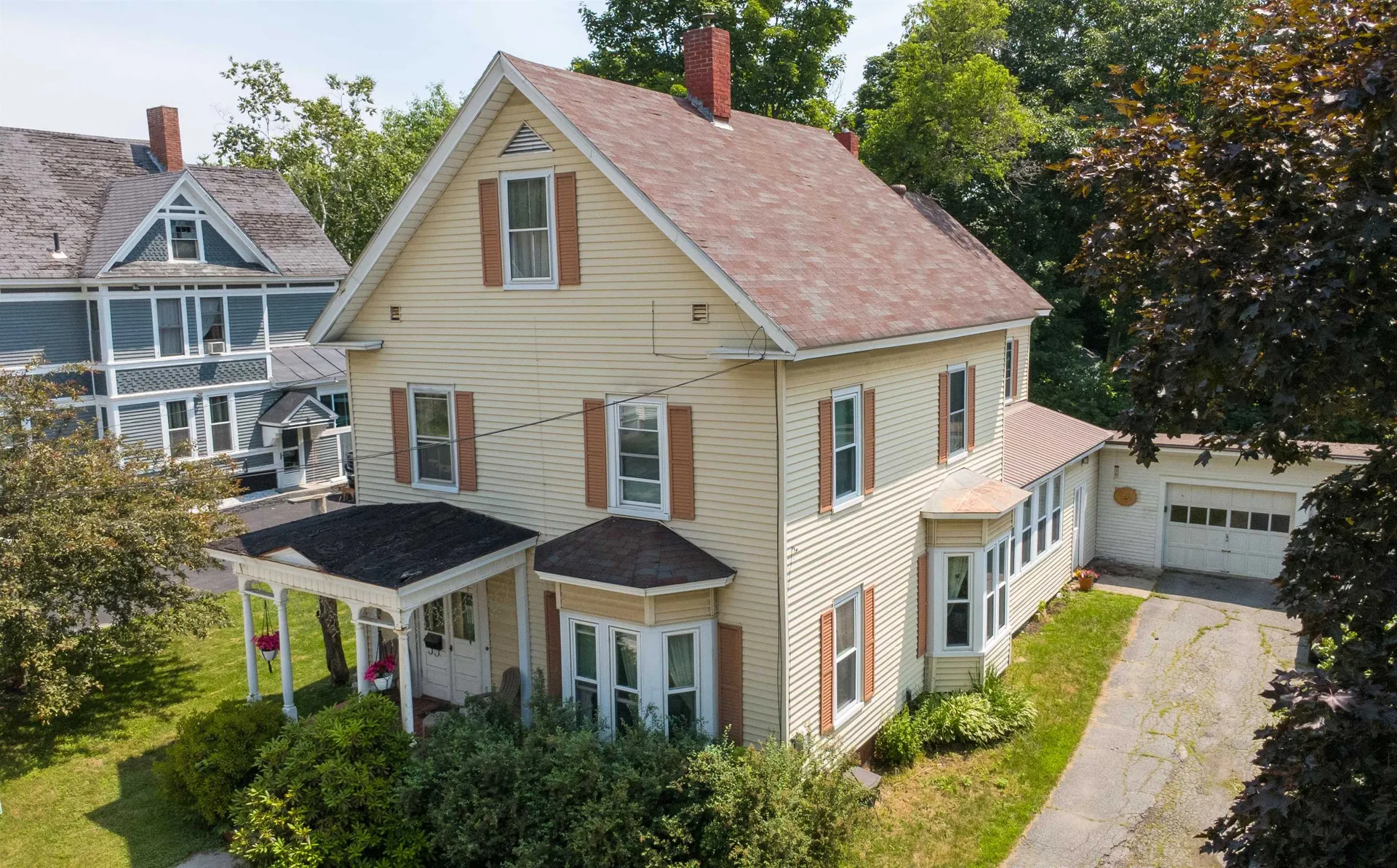 374 Spring Street St. Johnsbury VT 05819