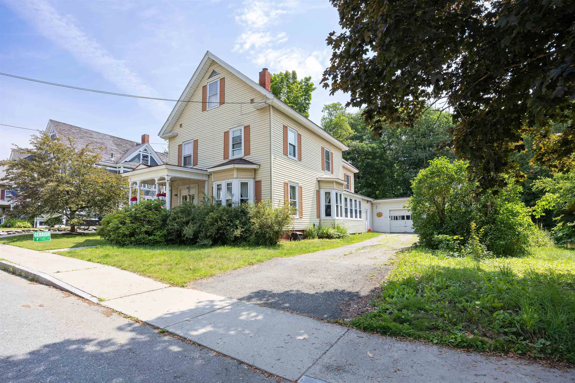 374 Spring Street St. Johnsbury VT 05819