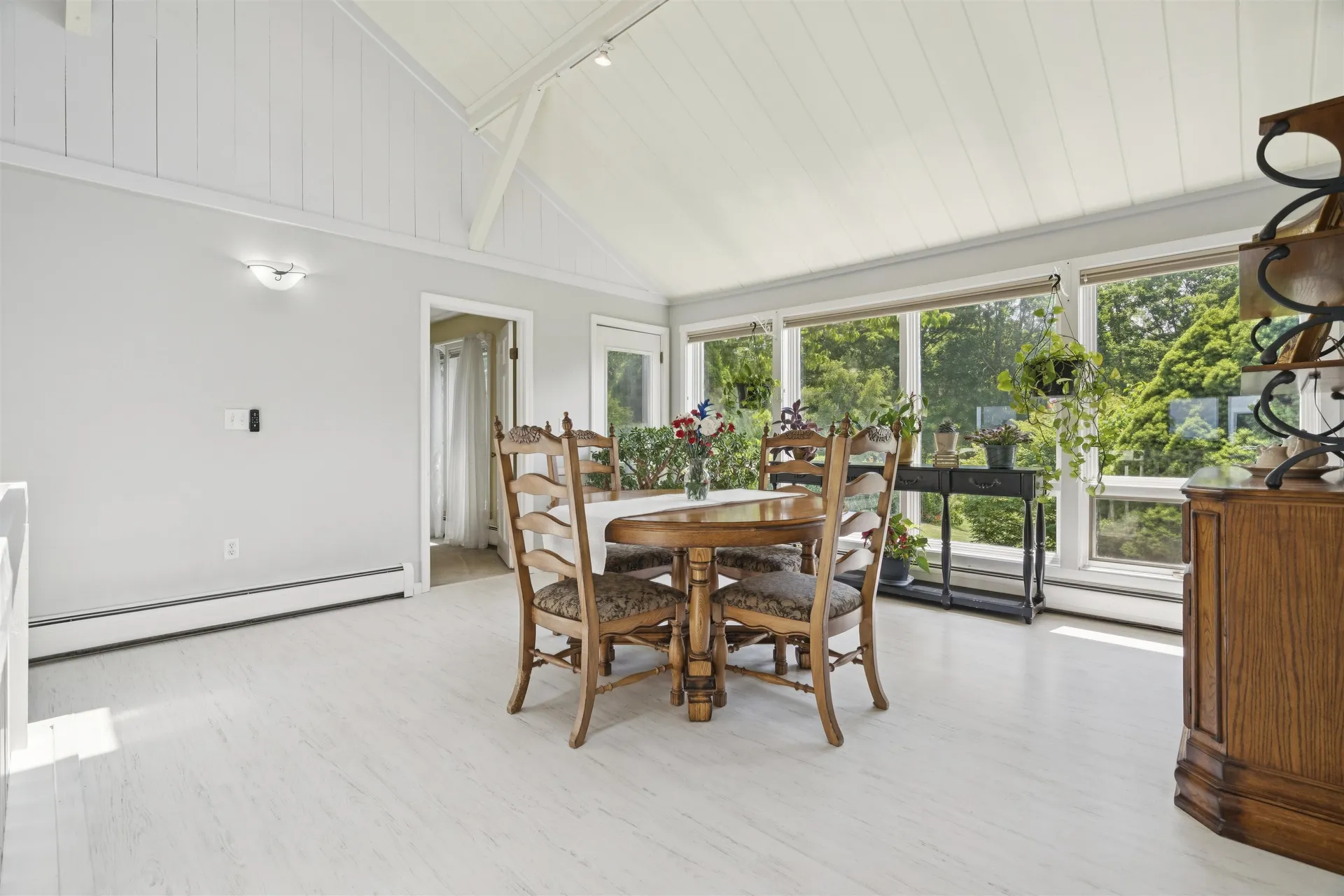 6 Beacon Hill Road Gilford NH 03249