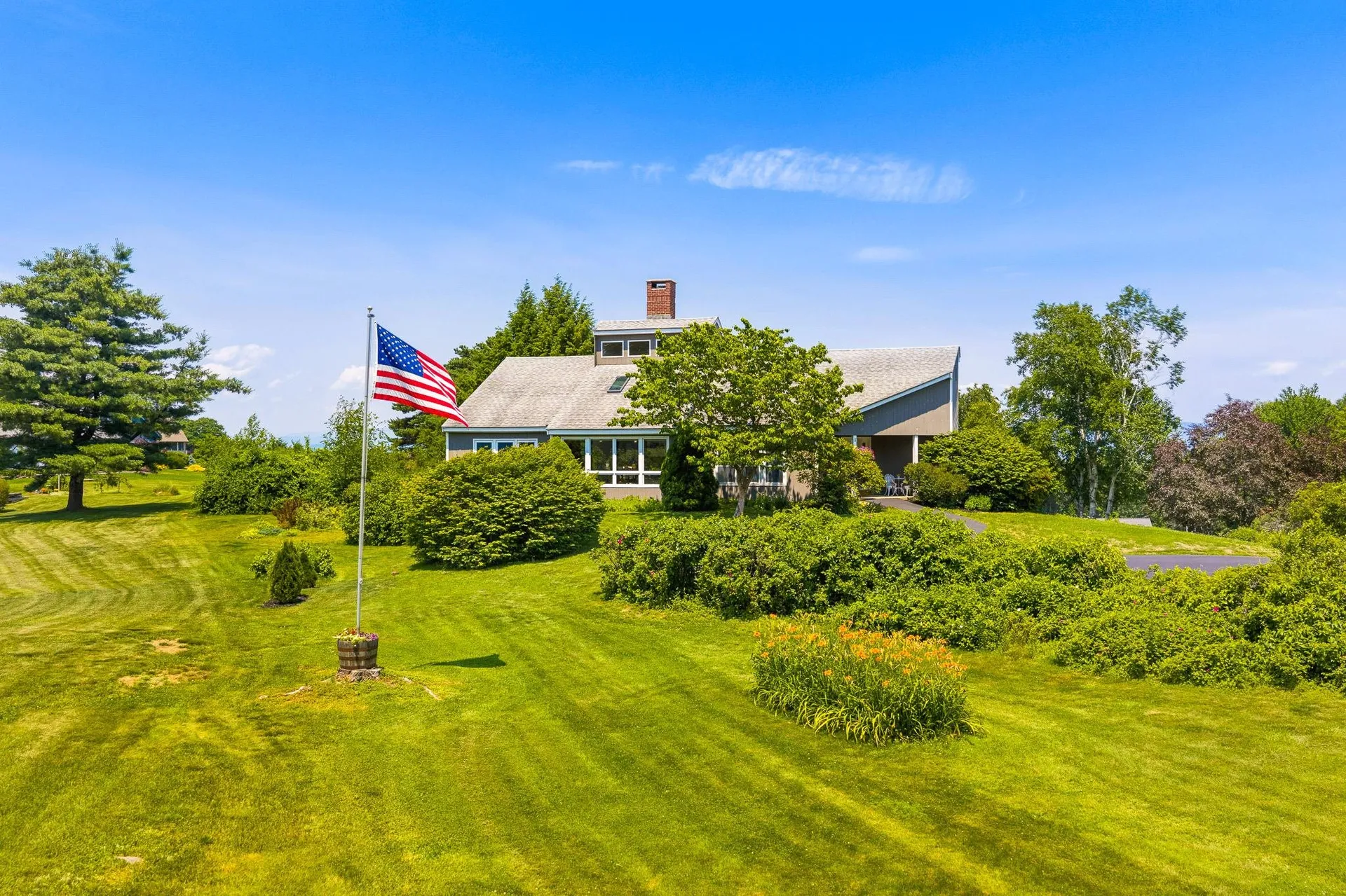 6 Beacon Hill Road Gilford NH 03249