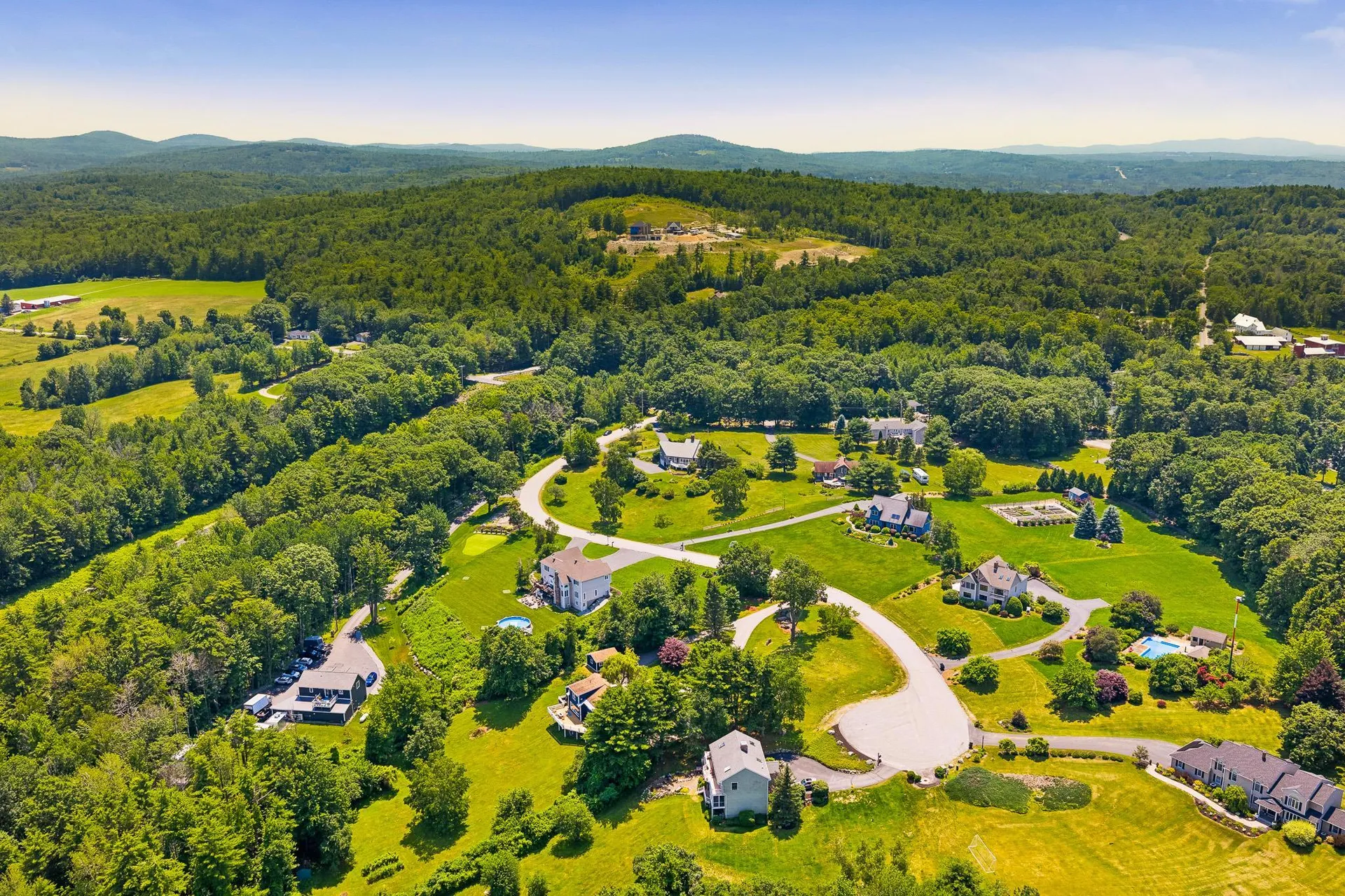 6 Beacon Hill Road Gilford NH 03249