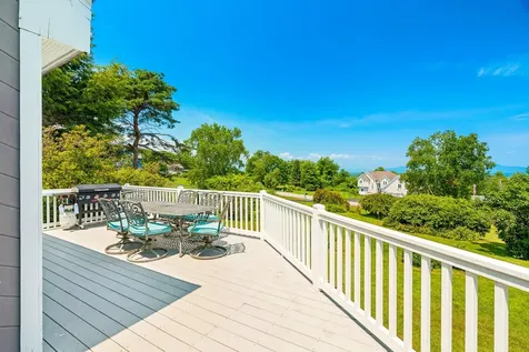 6 Beacon Hill Road Gilford NH 03249