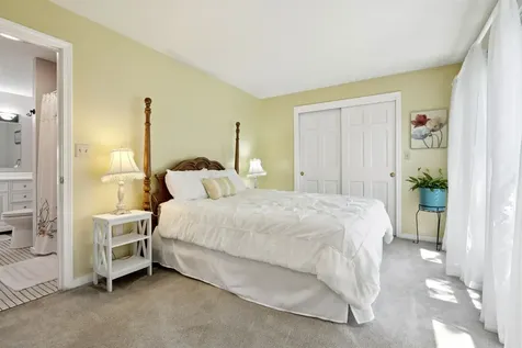 6 Beacon Hill Road Gilford NH 03249