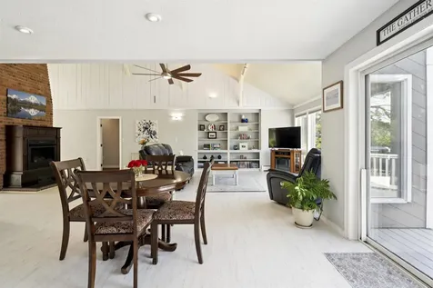 6 Beacon Hill Road Gilford NH 03249