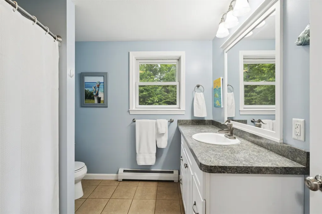 89 Valley Drive Gilford NH 03249