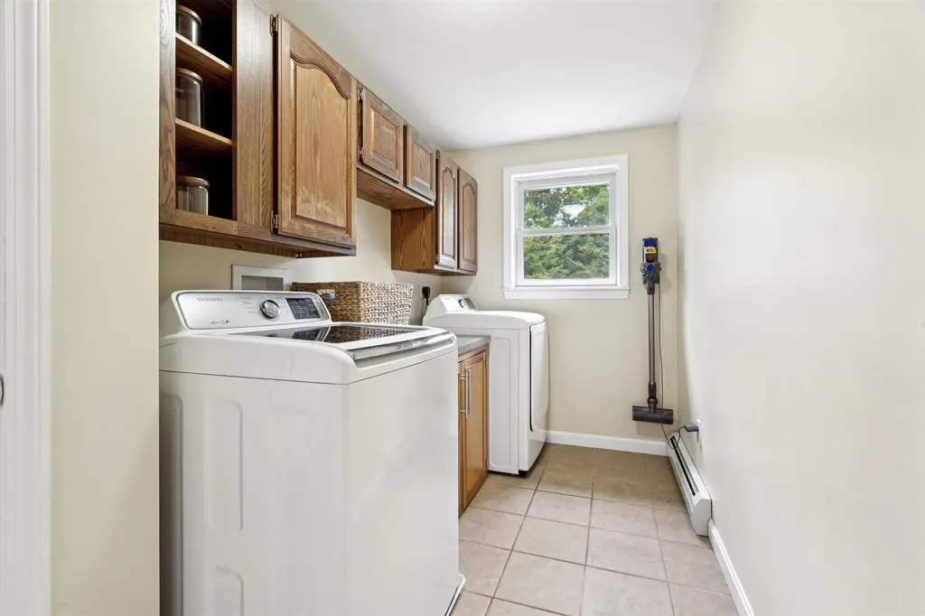 89 Valley Drive Gilford NH 03249