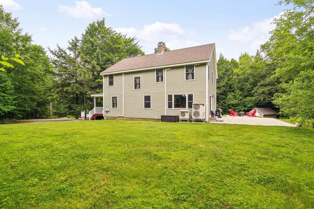 89 Valley Drive Gilford NH 03249