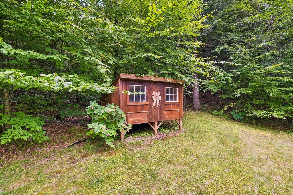 89 Valley Drive Gilford NH 03249