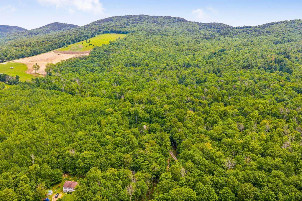 89 Valley Drive Gilford NH 03249