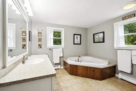89 Valley Drive Gilford NH 03249
