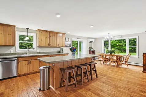 89 Valley Drive Gilford NH 03249