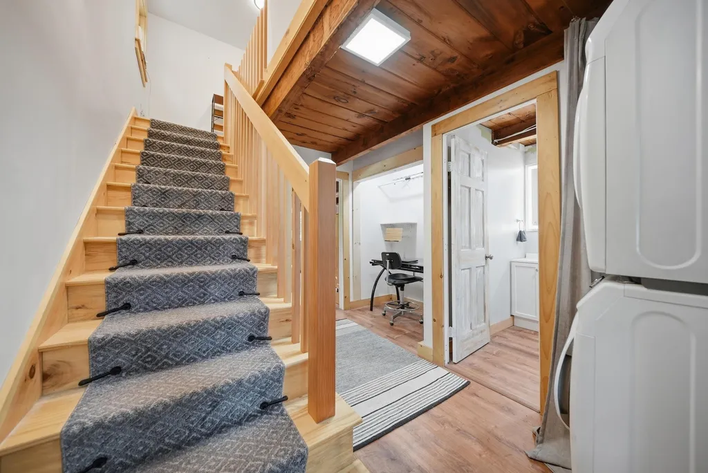26 Bobolink Lane Hillsborough NH 03244