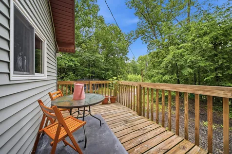 26 Bobolink Lane Hillsborough NH 03244