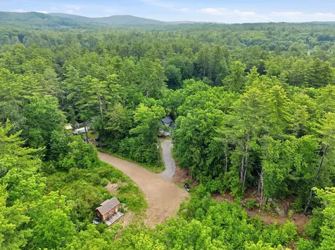 26 Bobolink Lane Hillsborough NH 03244