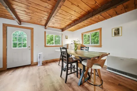 26 Bobolink Lane Hillsborough NH 03244