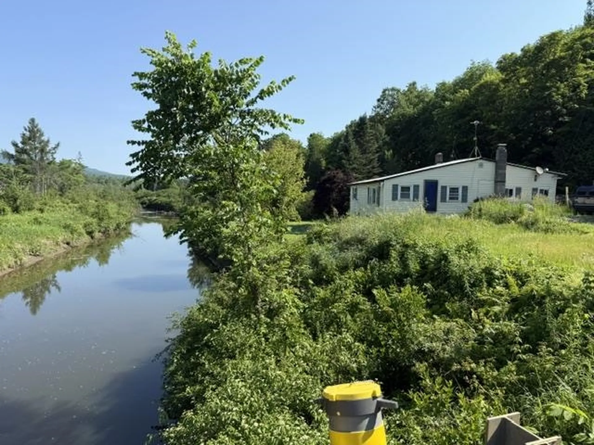 Albany VT, 13 Center Hill Road