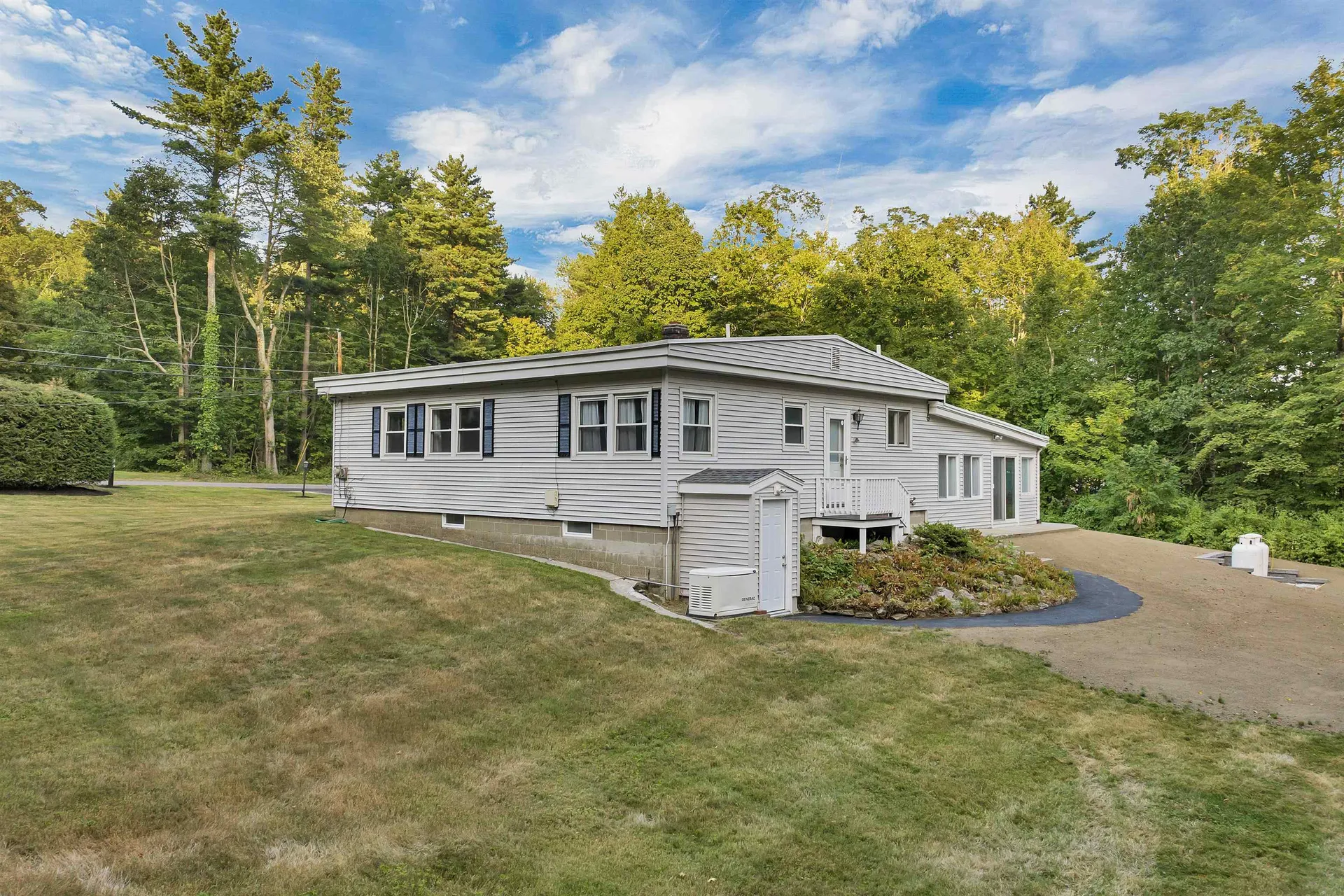 1 Mockingbird Hill Road Windham NH 03087