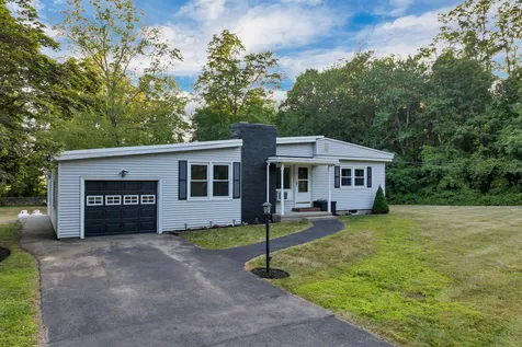 1 Mockingbird Hill Road Windham NH 03087